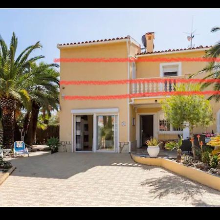 Villa Eva Asiana Guesthouse With Shared Pool بينيسا المظهر الخارجي الصورة
