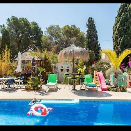 Villa Eva Asiana Guesthouse With Shared Pool بينيسا المظهر الخارجي الصورة