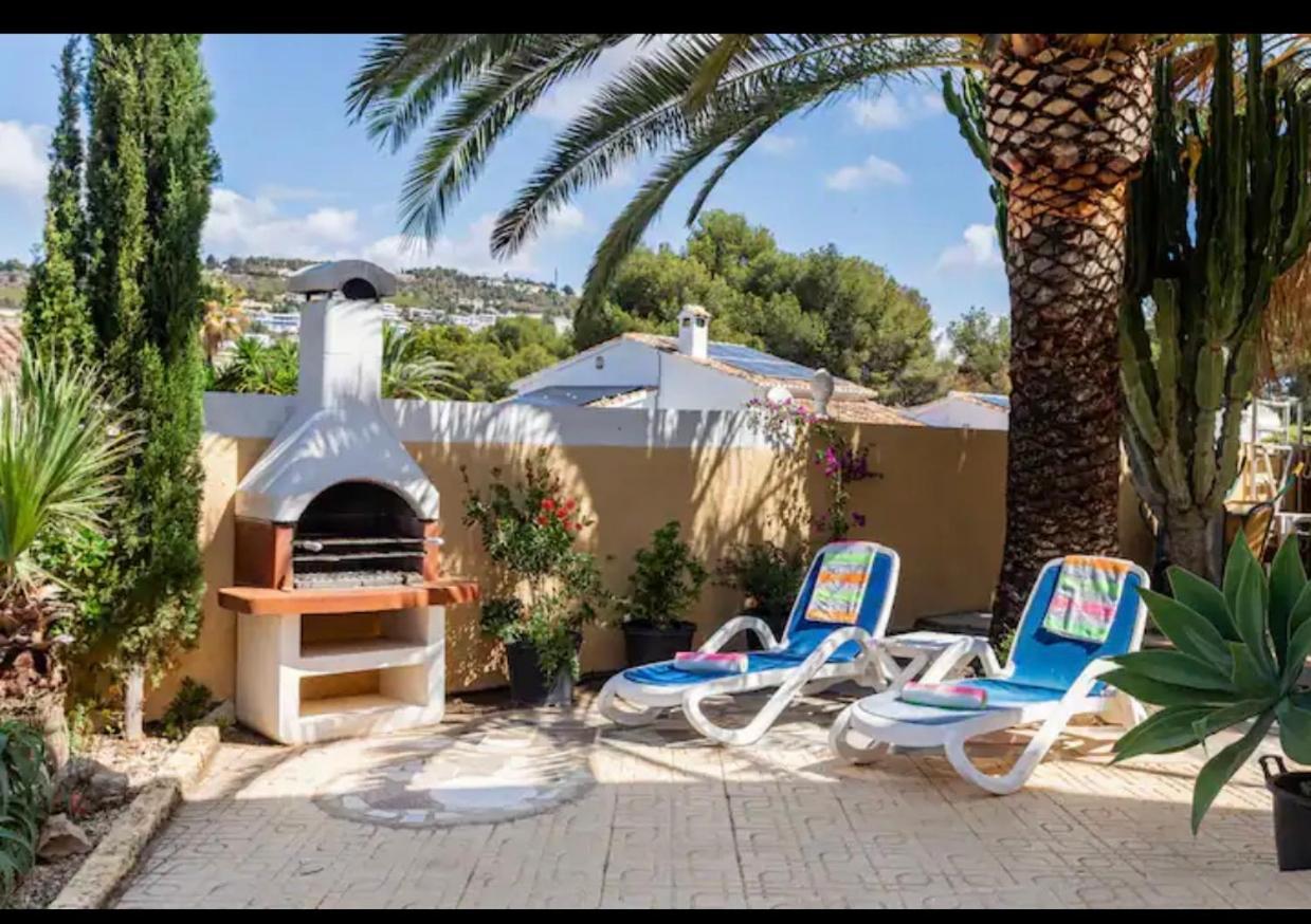 Villa Eva Asiana Guesthouse With Shared Pool بينيسا المظهر الخارجي الصورة